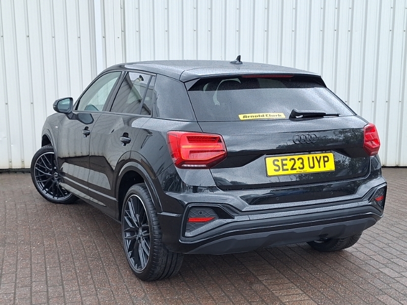 Audi Q2 30 Tfsi Black Edition Black #2