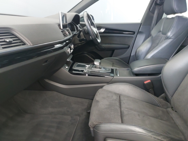 Audi Q5 40 Tdi Quattro Black Edition S Tronic GK70CGX Blue #5