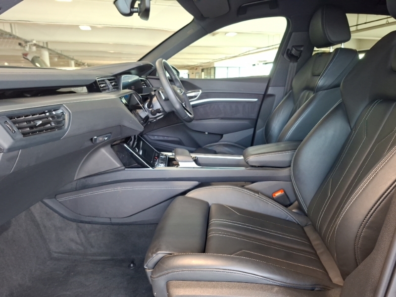 Audi Q8 e tron 300Kw 55 Quattro 114Kwh S Line Blue #5