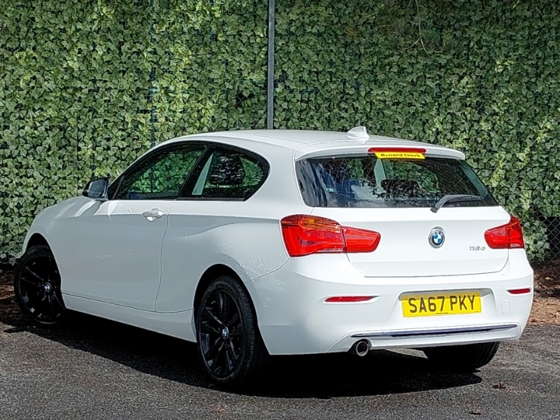 BMW 1 Series 118D Sport Nav White #2