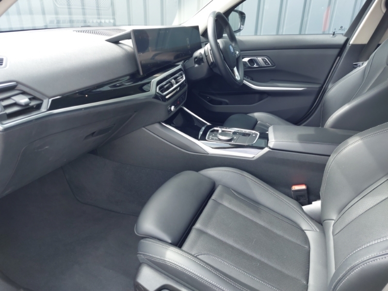 BMW 3 Series 330E Sport Step White #5