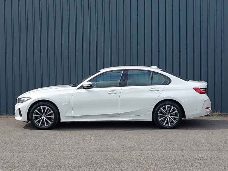 BMW 3 Series 330E Sport Step White #4