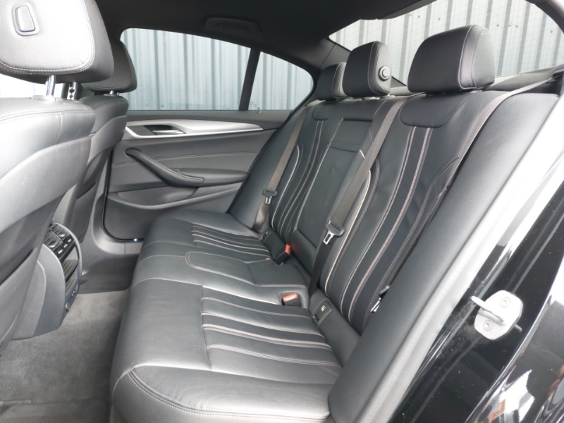 BMW 5 Series 530D M Sport Black #6