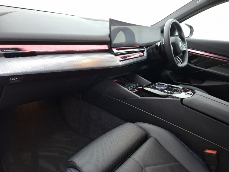 BMW 5 Series 530E M Sport Pro White #5