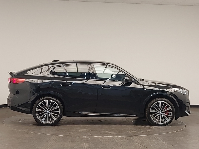 BMW iX2 230Kw Xdrive30 M Sport 65Kwh Black #3