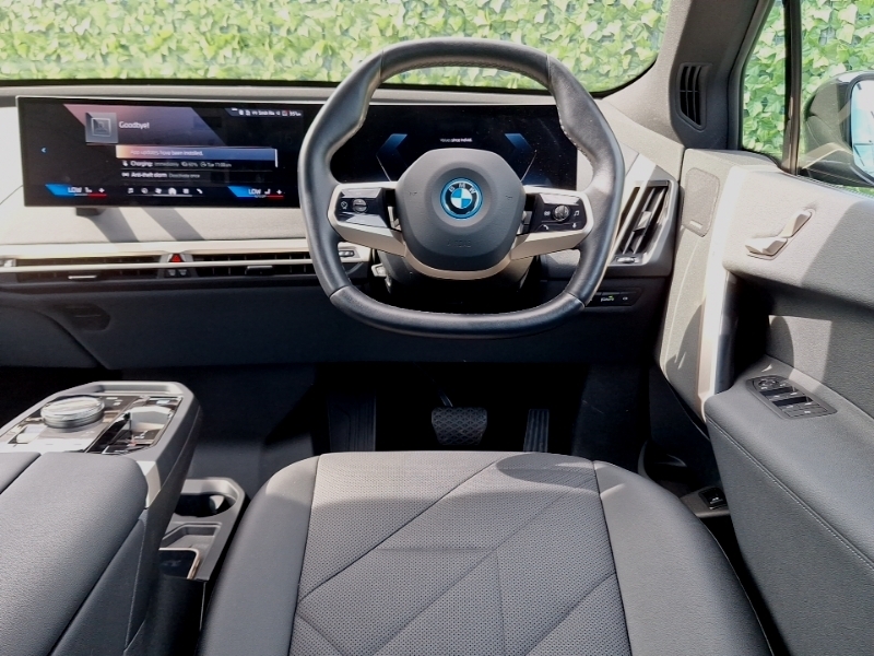 BMW iX 240Kw Xdrive40 M Sport 76.6Kwh Black #5