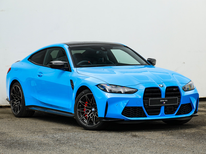 BMW M4 M4 Xdrive 530 Competition M Step Blue