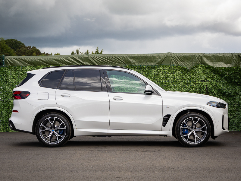 BMW X5 Xdrive50e M Sport Pro Pack White #3