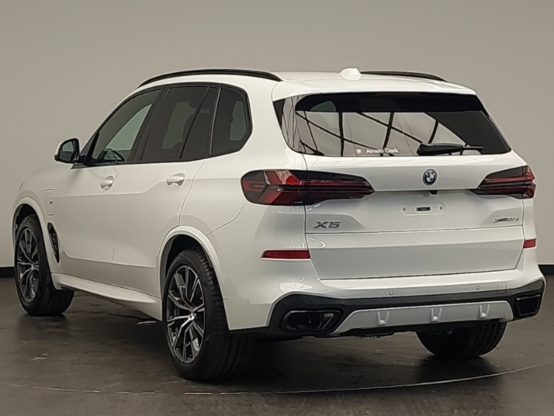 BMW X5 Xdrive50e M Sport Pro Pack White #2
