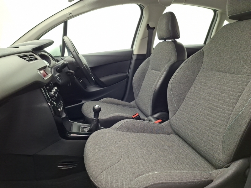 Citroen C3 1.2 Puretech Selection White #5