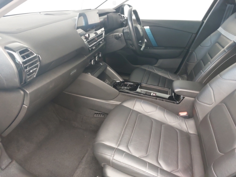 Citroen e-C4 100Kw Shine Plus 50Kwh Black #5
