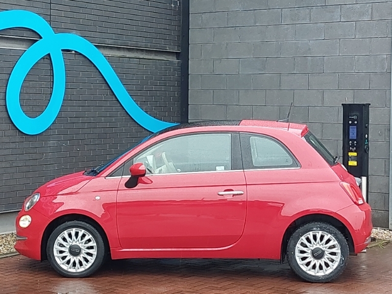 Fiat 500 1.2 Lounge Red #4