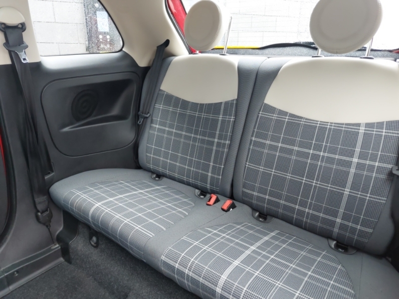Fiat 500 1.2 Lounge Red #6
