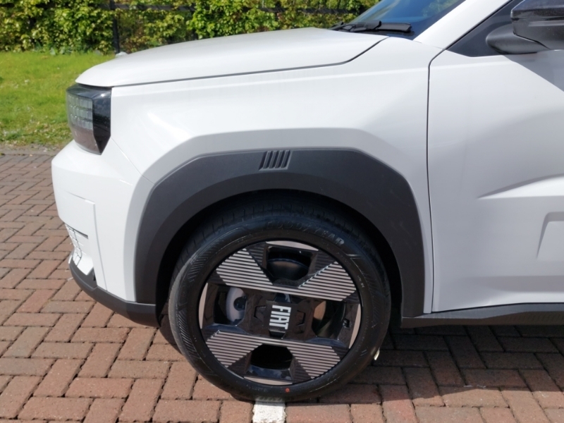 Fiat Panda 83Kw La Prima 44Kwh Green #19