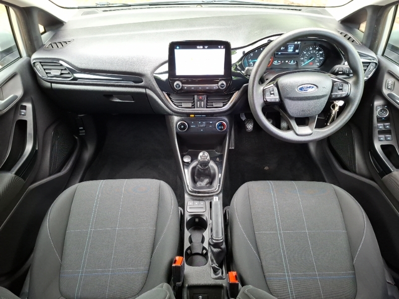 Ford Fiesta 1.1 Trend SY69PZL Silver #3