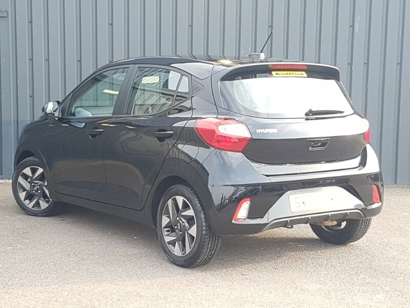 Hyundai I10 1.0 63 Advance Nav Black #2