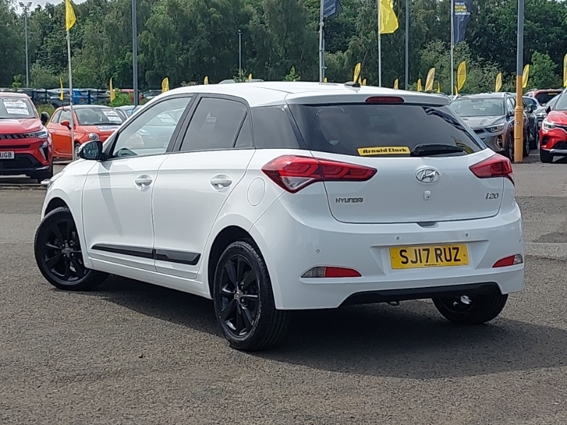 Hyundai I20 1.2 Premium Nav White #2