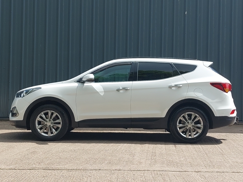 Hyundai Santa Fe 2.2 Crdi Blue Drive Premium 5 Seats White #4