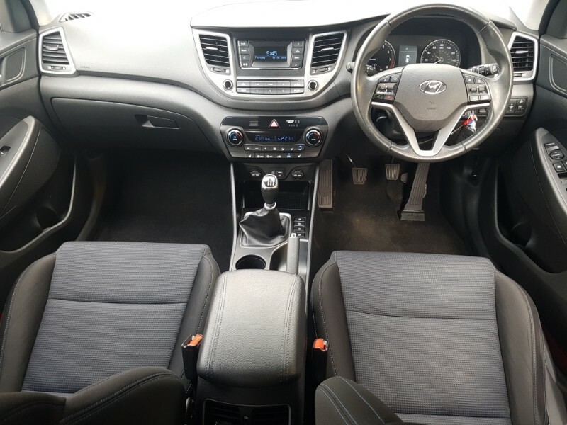 Hyundai Tucson 1.6 Gdi Blue Drive Se 2Wd Beige #3