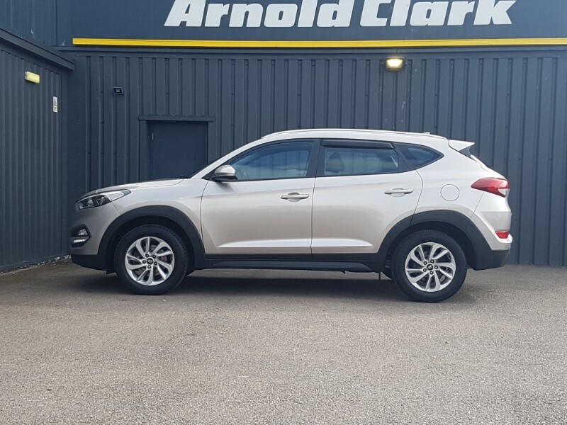 Hyundai Tucson 1.6 Gdi Blue Drive Se 2Wd Beige #4