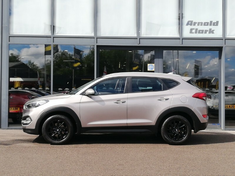 Hyundai Tucson 1.7 Crdi Blue Drive Se 2Wd Beige #4