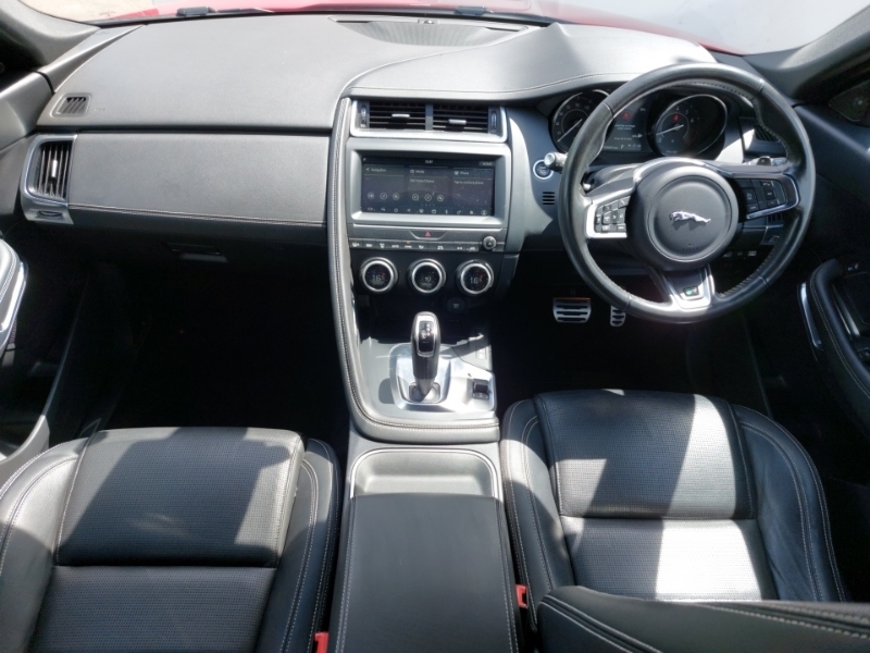 Jaguar E-Pace 2.0 200 R-dynamic S Red #3