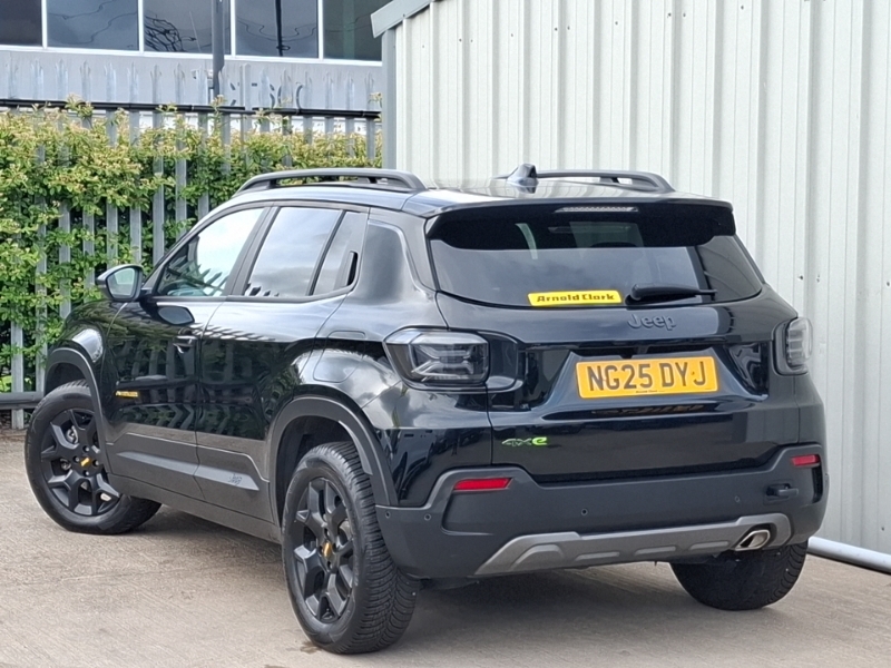 Jeep Avenger 1.2 E-awd E-hybrid The North Face Dct Black #2