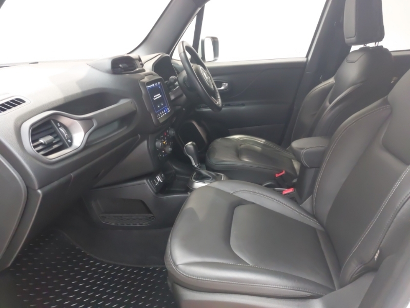 Jeep Renegade 1.3 T4 Gse S Ddct White #5