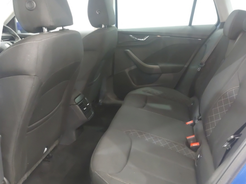 Skoda Kamiq 1.0 Tsi 95 Se Drive Blue #6