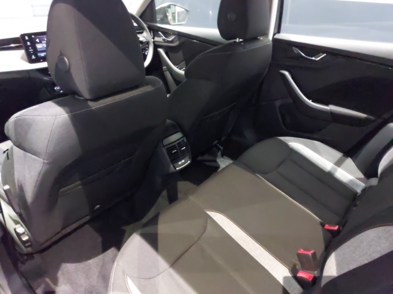 Skoda Kamiq 1.0 Tsi Se Edition Grey #6