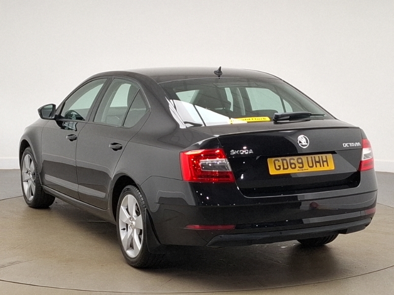 Skoda Octavia 1.5 Tsi Se Drive Dsg Black #2
