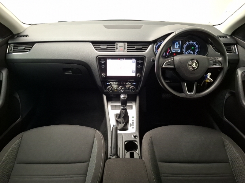 Skoda Octavia 1.5 Tsi Se Drive Dsg Black #3