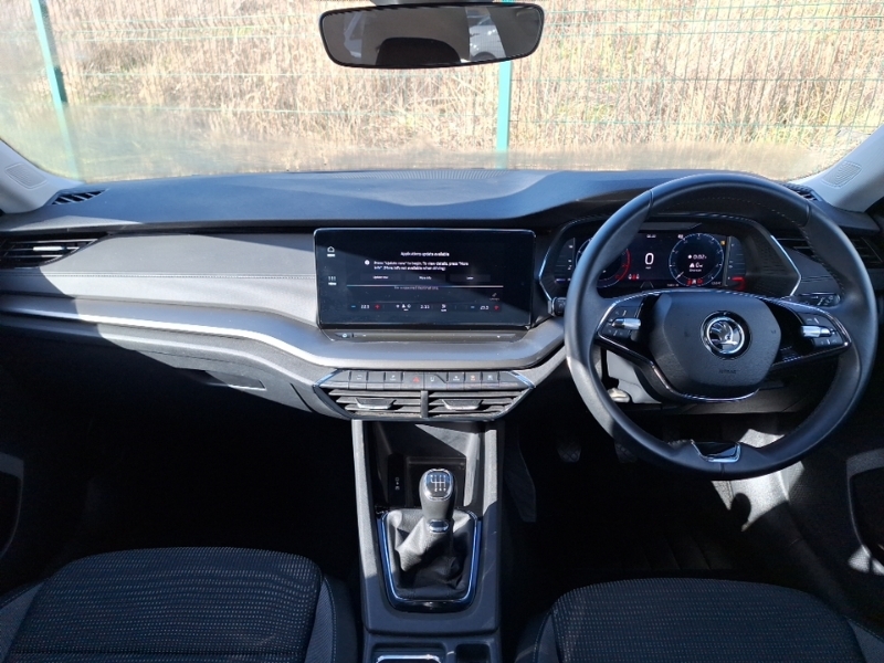 Skoda Octavia 1.0 Tsi Se Technology Black #4