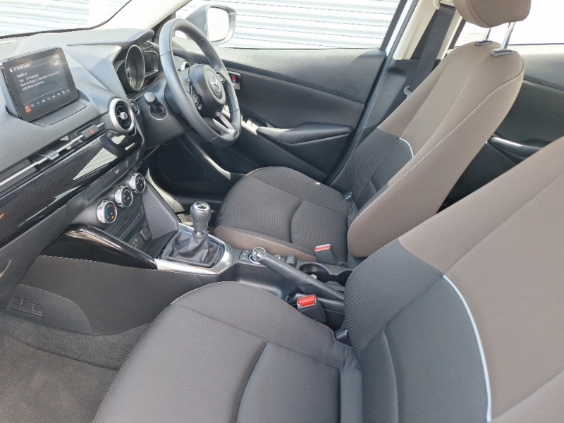 Mazda 2 1.5 Skyactiv G Se-l Nav SM70KKE White #5