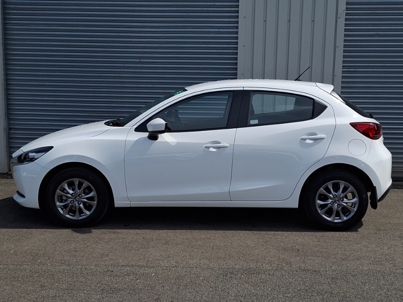 Mazda 2 1.5 Skyactiv G Se-l Nav SM70KKE White #4