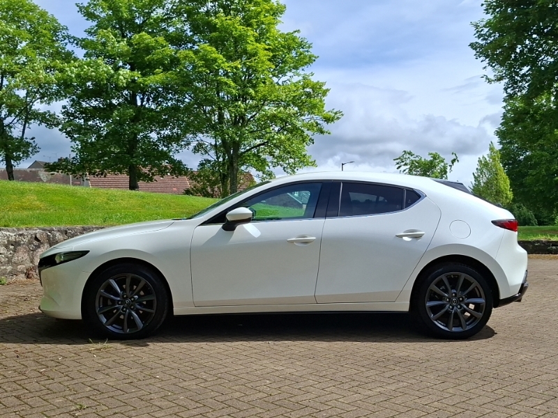 Mazda 3 2.5 E-skyactiv G Mhev 140 Exclusive-line White #4