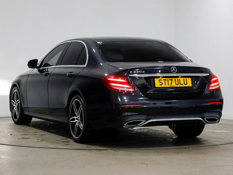 Mercedes-Benz E Class E220d Amg Line 9G-tronic Black #2