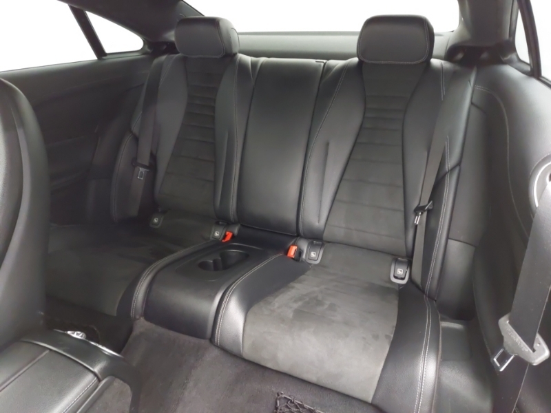 Mercedes-Benz E Class E300 Amg Line 9G-tronic White #6