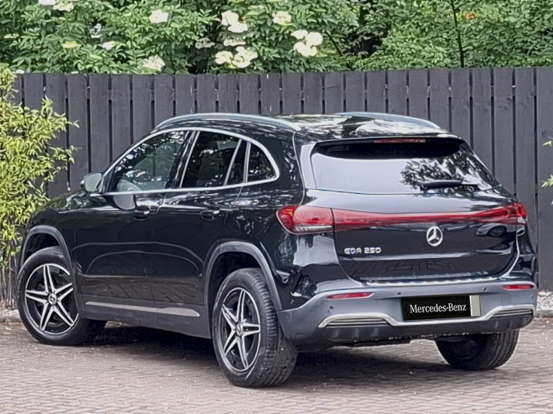 Mercedes-Benz EQA Eqa 250 140Kw Amg Line 66.5Kwh Black #2