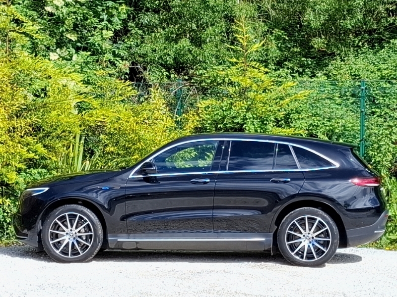 Mercedes-Benz EQC Eqc 400 300Kw Amg Line Edition 80Kwh Black #4