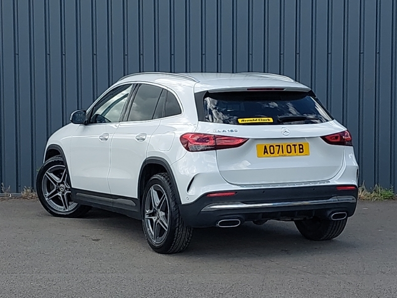 Mercedes-Benz GLA Class Gla 180 Amg Line Premium AO71OTB White #2