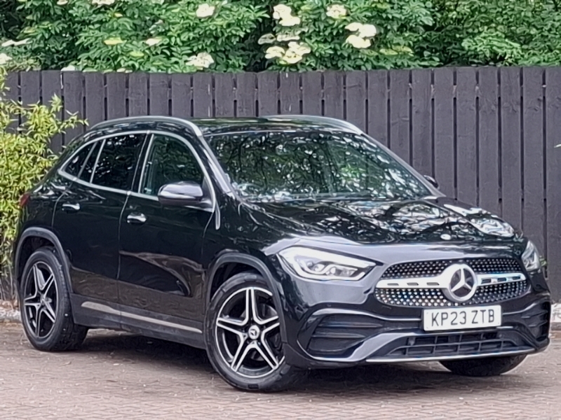 Mercedes-Benz GLA Class Gla 200 Amg Line Premium Black