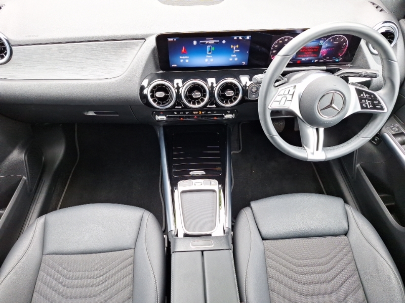 Mercedes-Benz GLA Class Gla 180 Sport Edition Grey #3