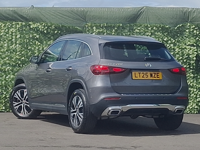 Mercedes-Benz GLA Class Gla 200 Sport Executive Grey #2