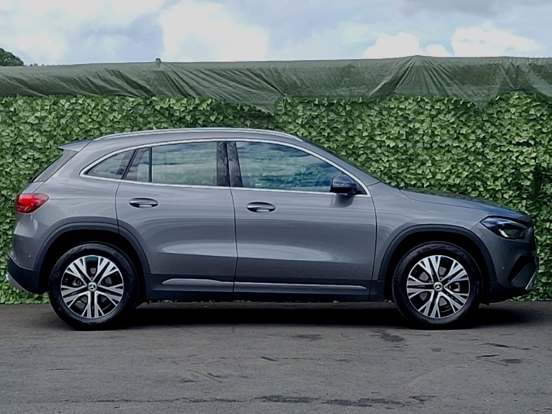 Mercedes-Benz GLA Class Gla 200 Sport Executive Grey #3