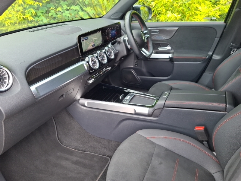 Mercedes-Benz GLB Class Glb 200 Amg Line Executive 7G-tronic Black #5