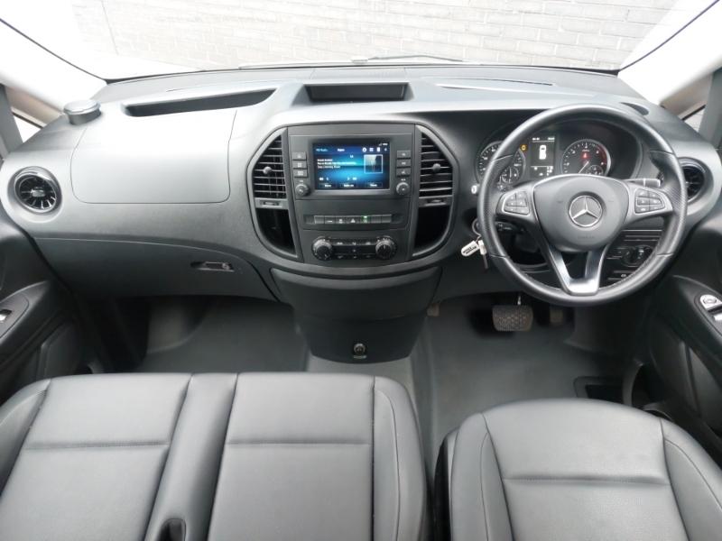 Mercedes-Benz Vito 114 Cdi Pro 9-Seater 9G-tronic Black #3