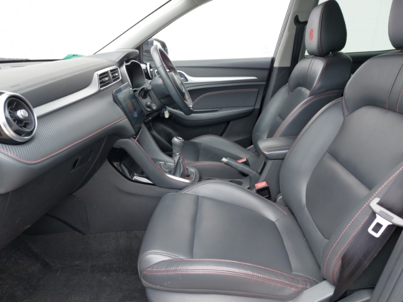 MG ZS 1.5 Vti-tech Exclusive Black #5