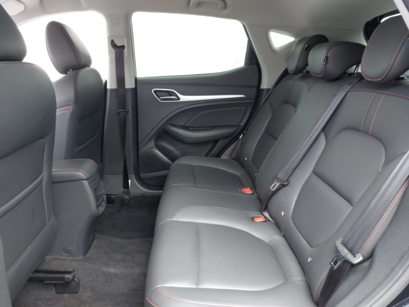 MG ZS 1.5 Vti-tech Exclusive Black #6