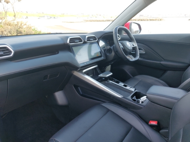 MG ZS 1.5 Hybrid Trophy Red #5